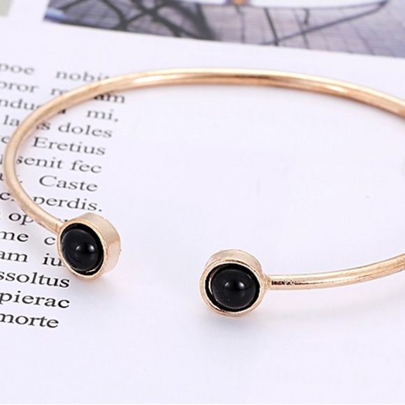 Gold Love Knot Bangle Bracelet Set 3 pcs. - Picture 2 of 5